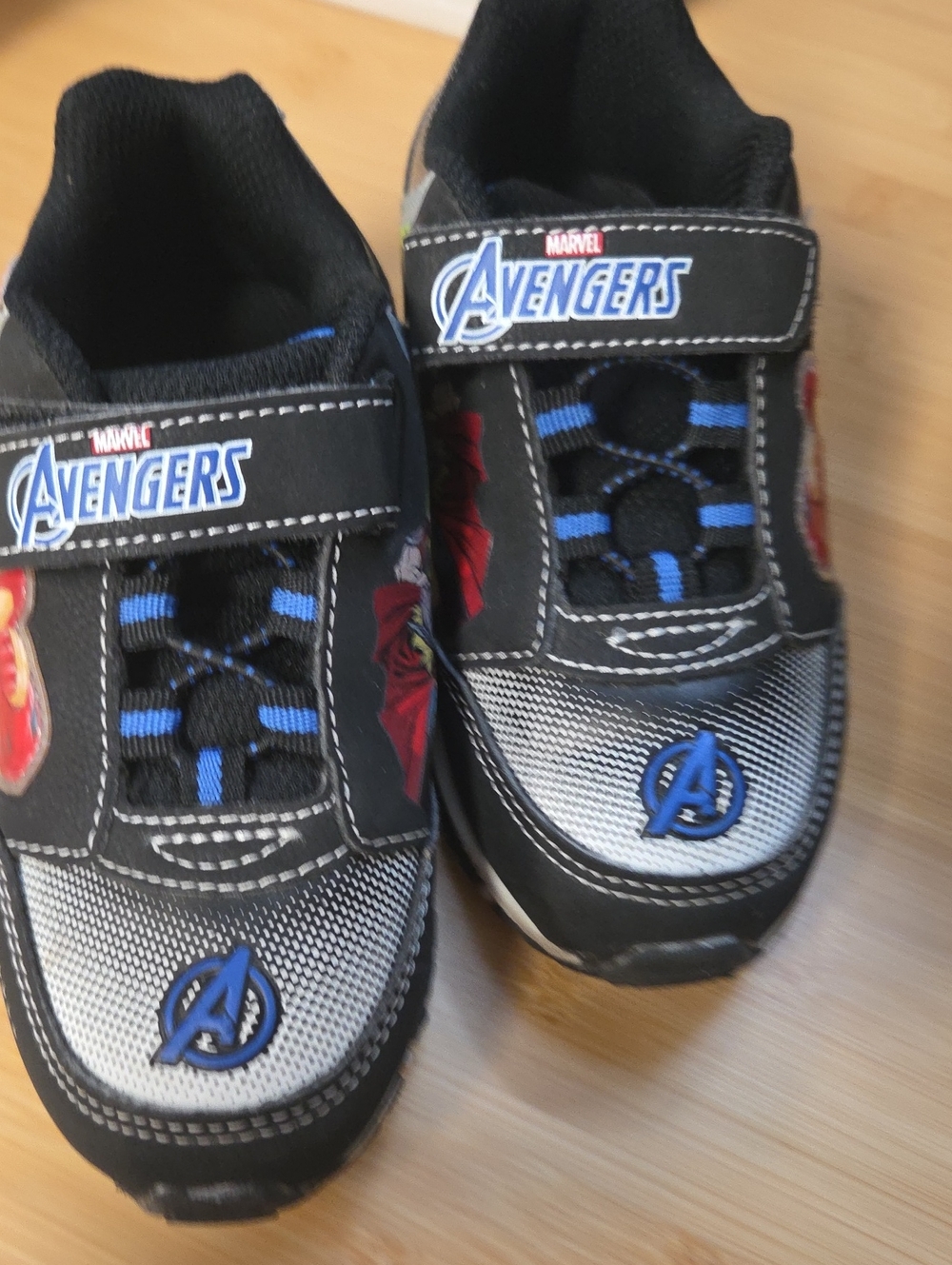 Kids' Black and Blue Athletic Light Up Shoes